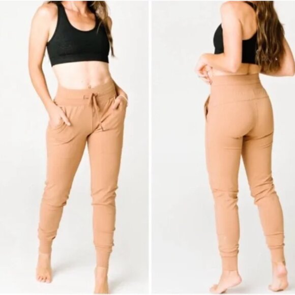 Zyia Active Ascend Womens |M| Camel Joggers - Picture 1 of 11